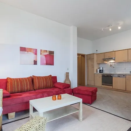 Triton 02 Apartment